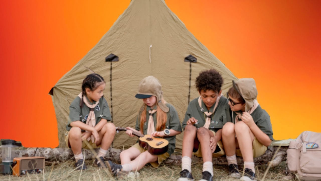 What’s the difference between Scouts & Girl Guides?